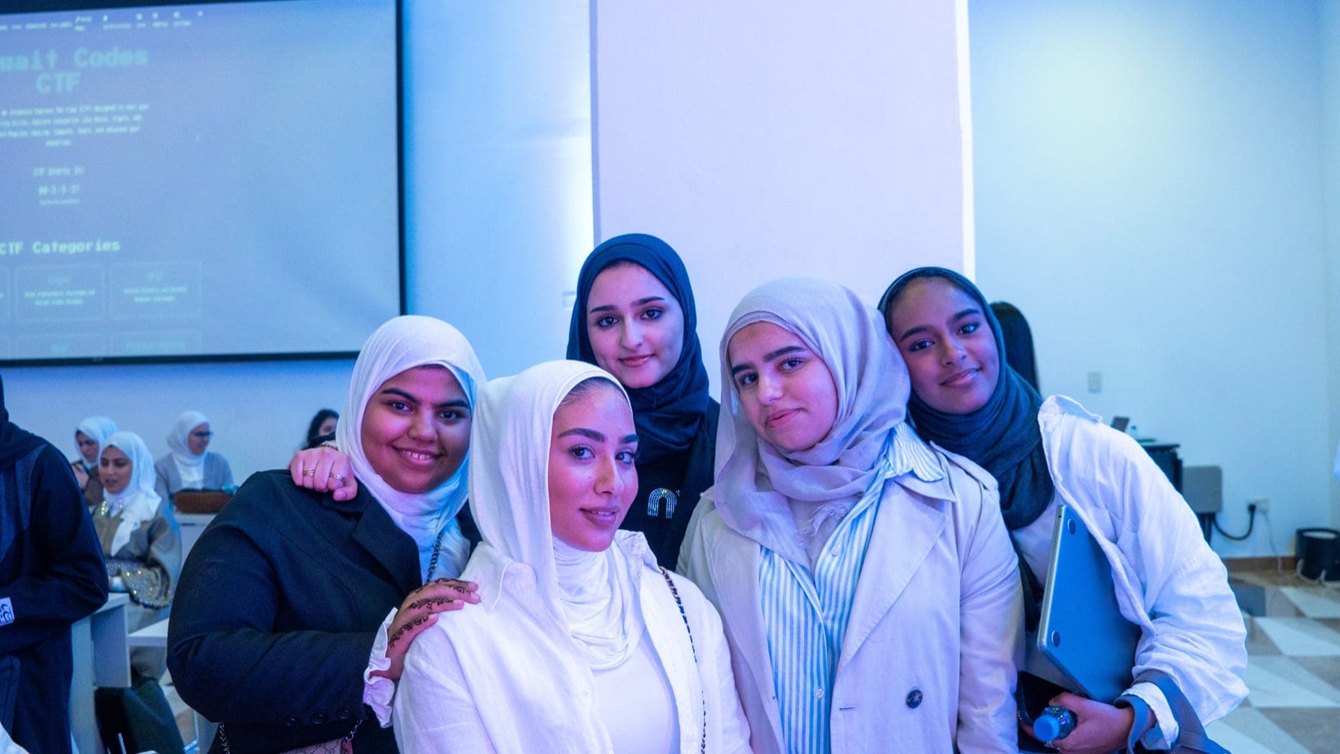 A Kuwait Codes session on campus